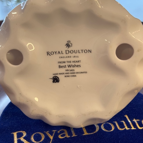 Best Wishes Royal Doulton miniature figurine From the Heart HN 5455. - Picture 6 of 9